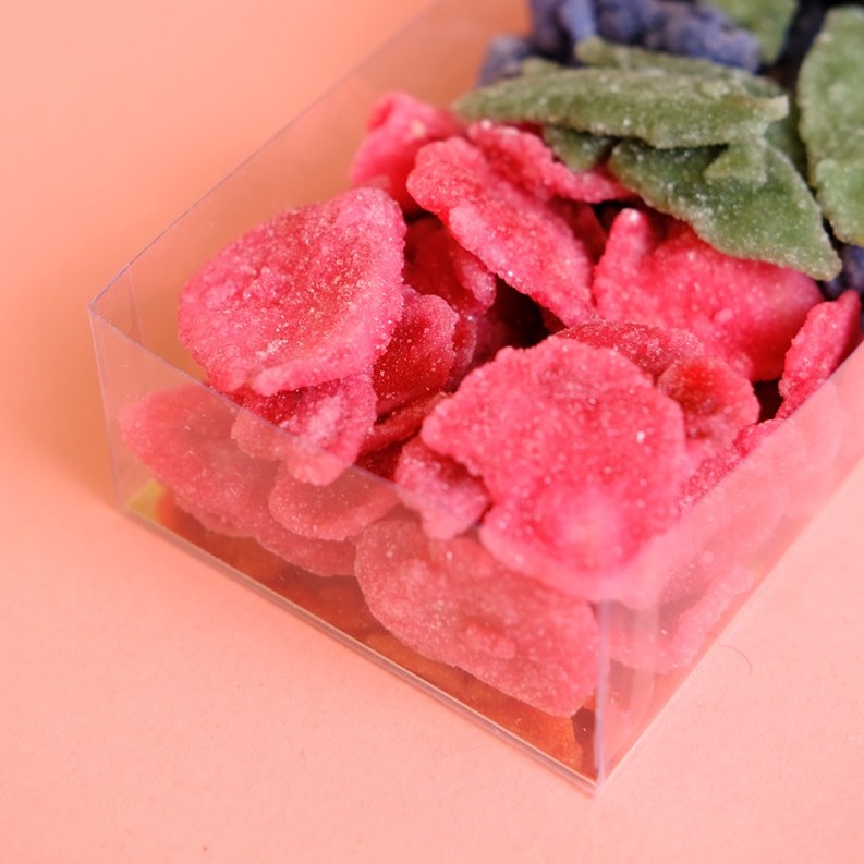 Confiserie Florian crystallized verbena leaves with rose petals and violets in a clear box