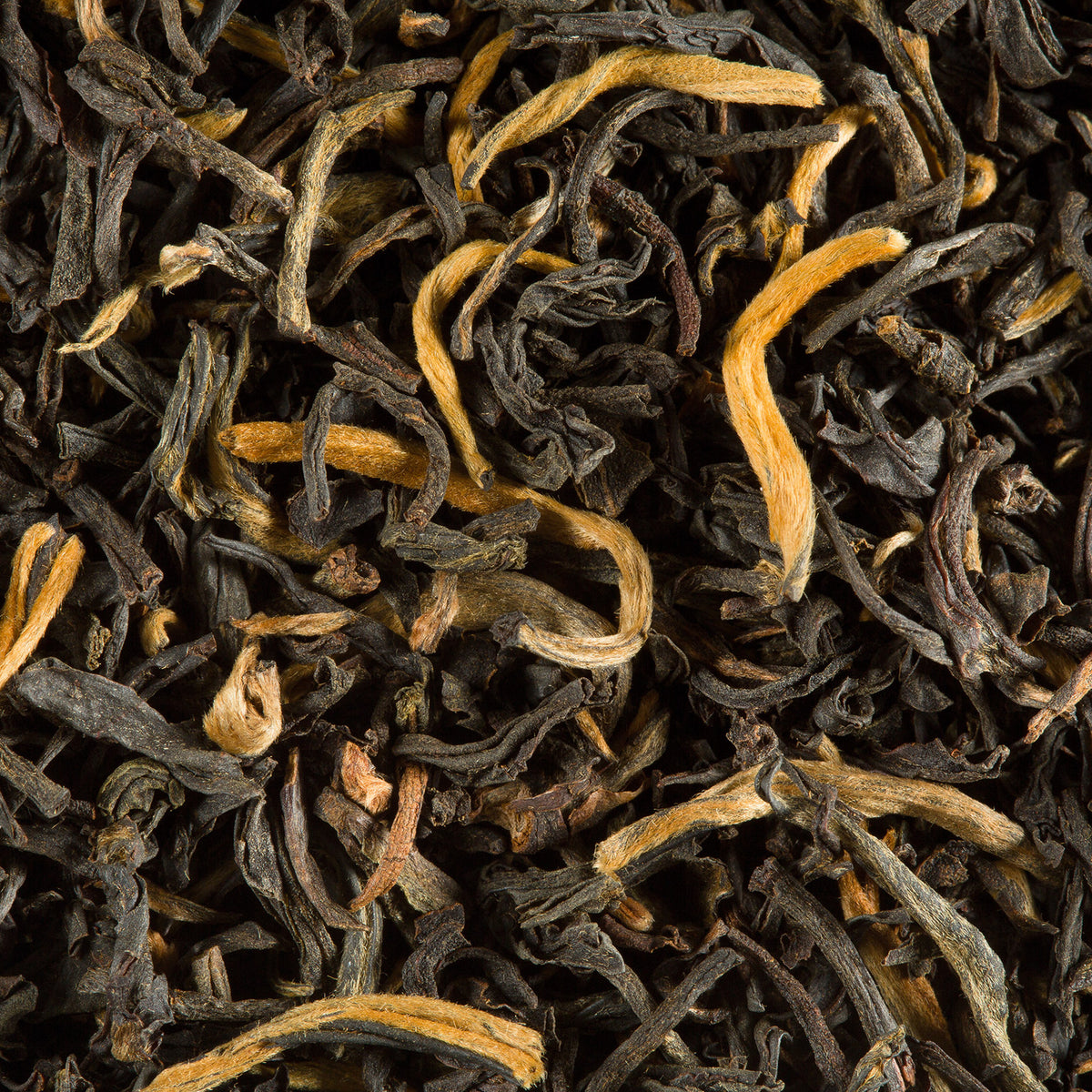 Close-up of Earl Grey Des Seigneurs loose-leaf tea by Dammann Frères