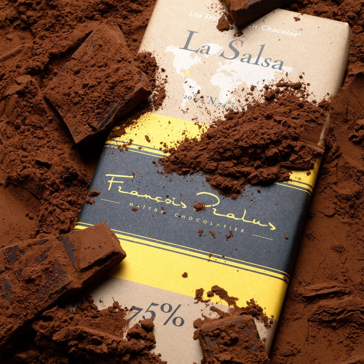 La Salsa 75% Dark Chocolate Bar by François Pralus on cocoa powder