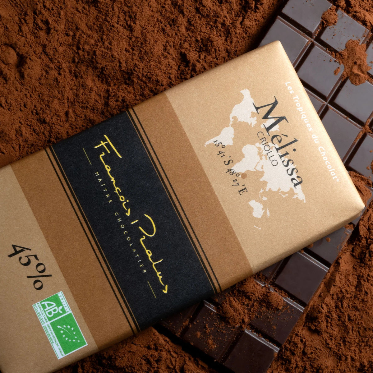 Mélissa 45% Milk Chocolate Bar by François Pralus on cocoa powder