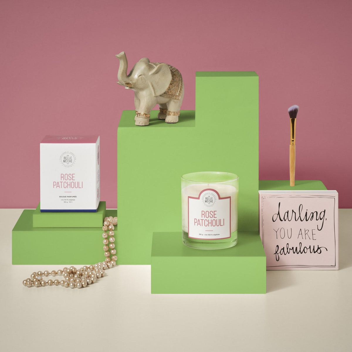Bougie parfumée Rose Patchouli de La Belle Mèche et son étui