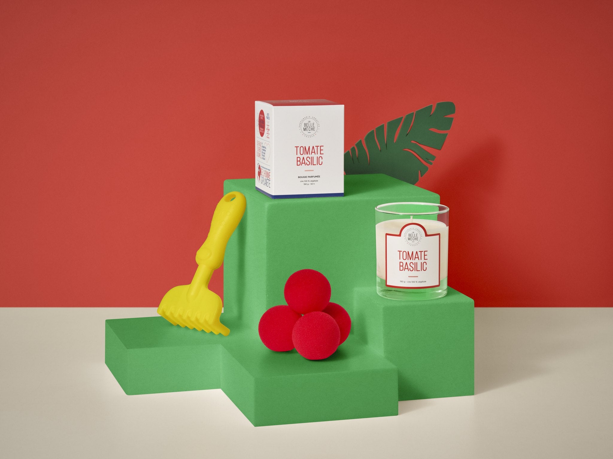 La Belle Mèche Tomato Basil scented candle and its box
