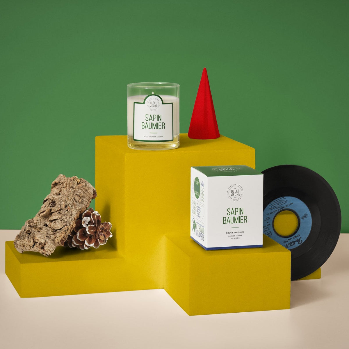 Bougie parfumée Sapin Baumier de La Belle Mèche et son étui