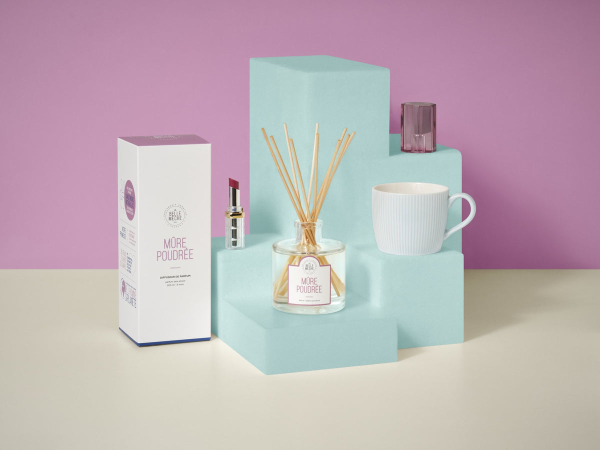 La Belle Mèche Blackberry Musk reed diffuser and its box