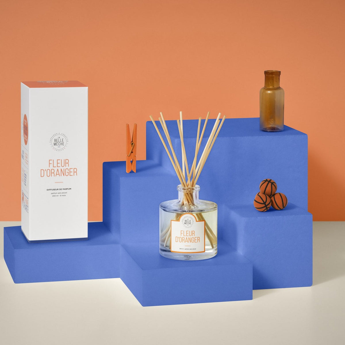 Diffuseur à bâtonnets Fleur d’Oranger de La Belle Mèche et son étui
