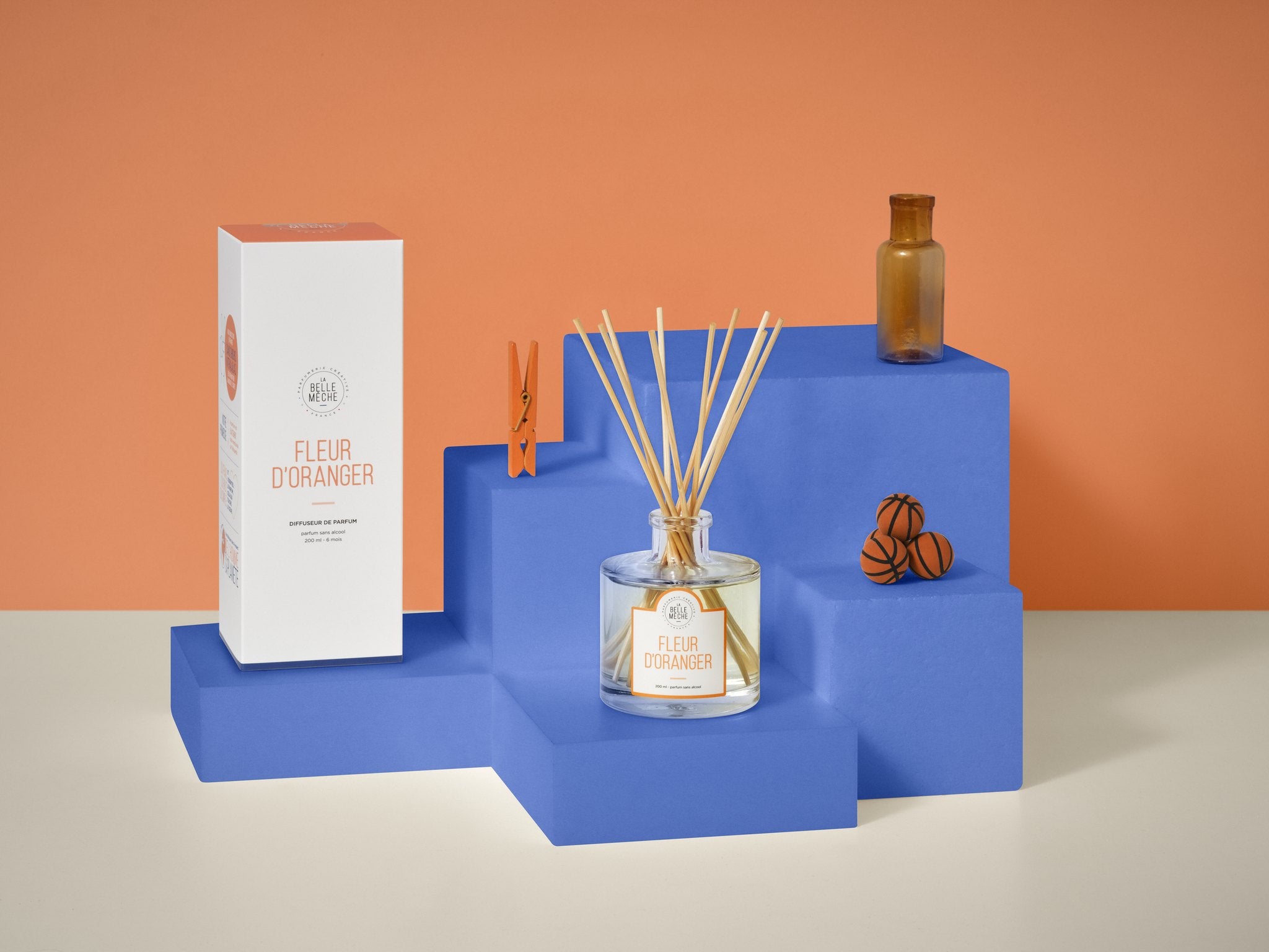 La Belle Mèche Orange Blossom reed diffuser and its box