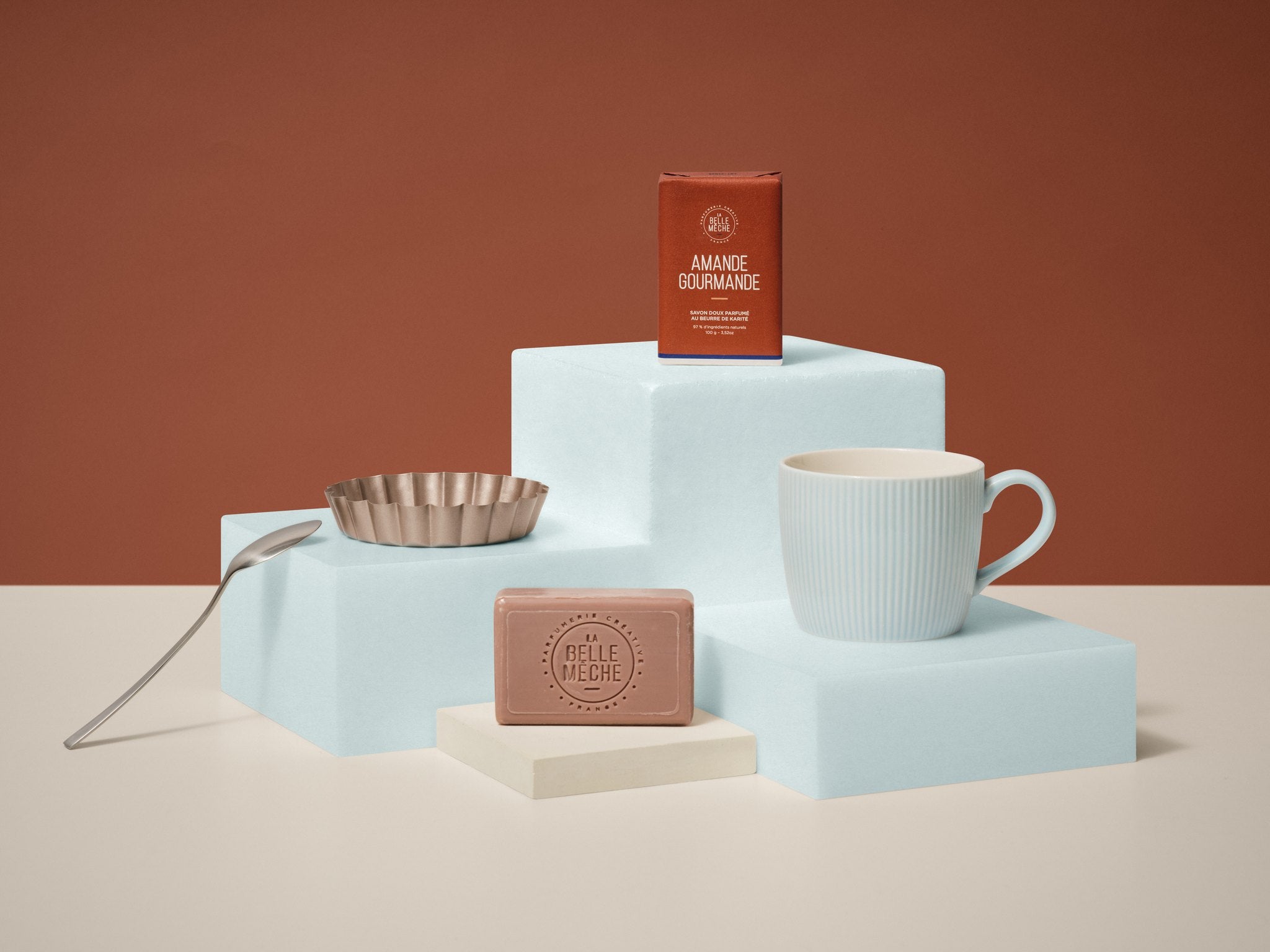 La Belle Mèche French Sweets (Amande Gourmande) soap bar