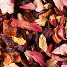 Gros plan sur l’infusion de fruits en vrac Carcadet Provence de Dammann Frères