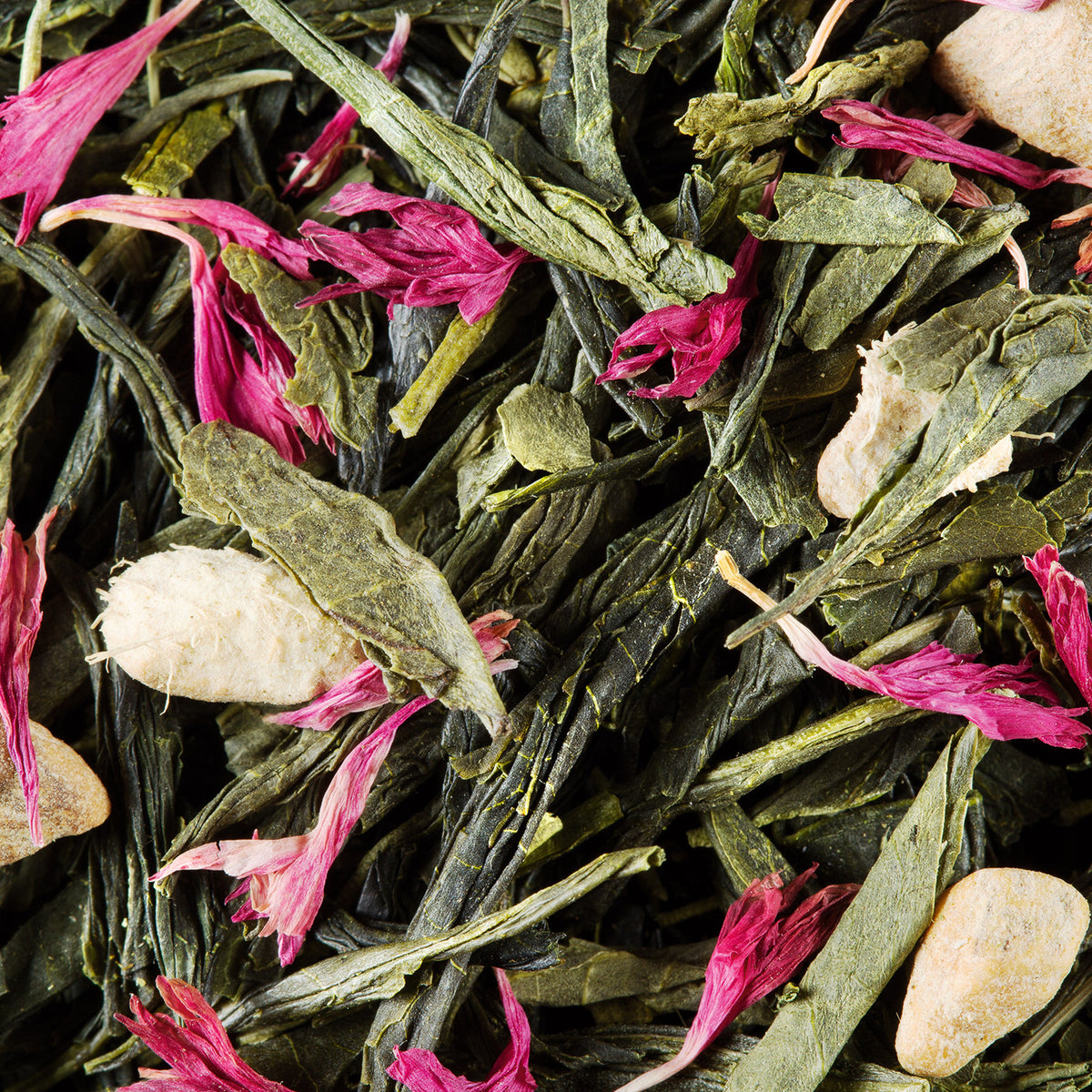 Close-up of Miss Dammann loose-leaf tea by Dammann Frères
