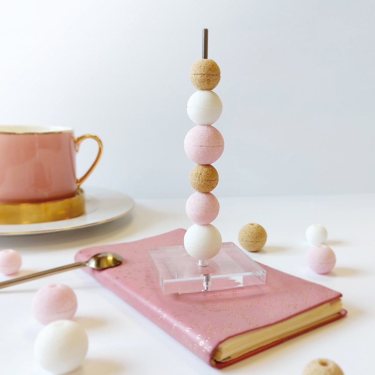 Canasuc La Tour Mademoiselle pink and white sugar beads on a stick